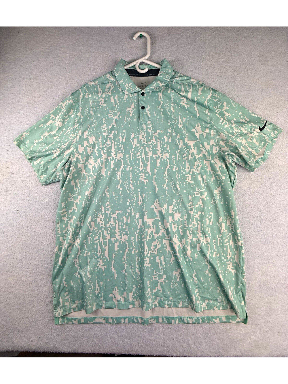 Nike Men’s Green/White Geometric Polo Shirt Short Sleeve Button Logo Sz M